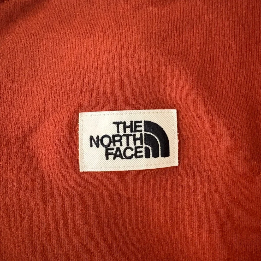 The North Face Mens Heritage‎ Patch Crewneck Sweatshirt S Rust Orange Pullover